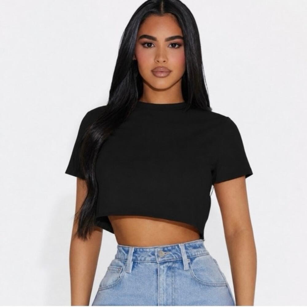 NWOT Naked Wardrobe The Baby T Crop Top in Black SZ L